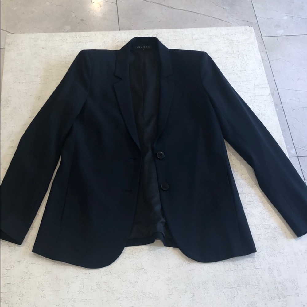Theory classic blazer size 6